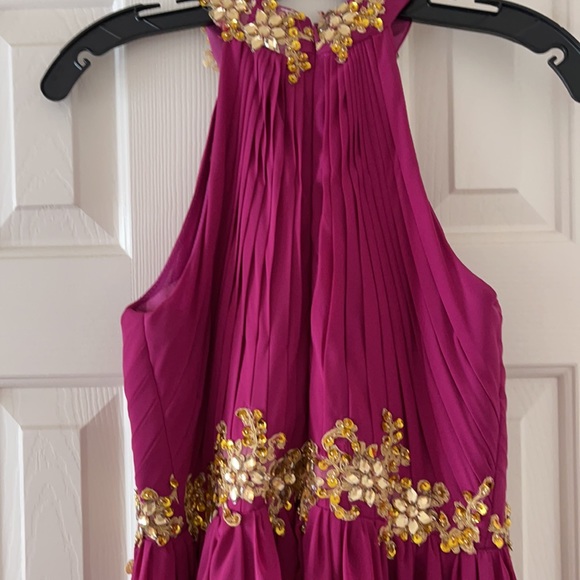 Evening Gown - Picture 3 of 3